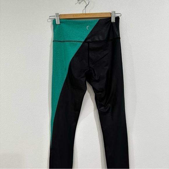 ZYIA Metallic Light N Tight High Rise Leggings 7/8 Black Green Colorblock Size 4 - Picture 11 of 11